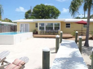 Marathon Vacation Home Sleeps Ten Guests.